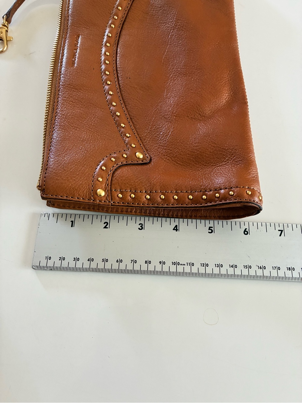 VTG Michael Kors Cognac Lamb Leather Western Scalloped Studded Zip Clutch-READ - Picture 14 of 15